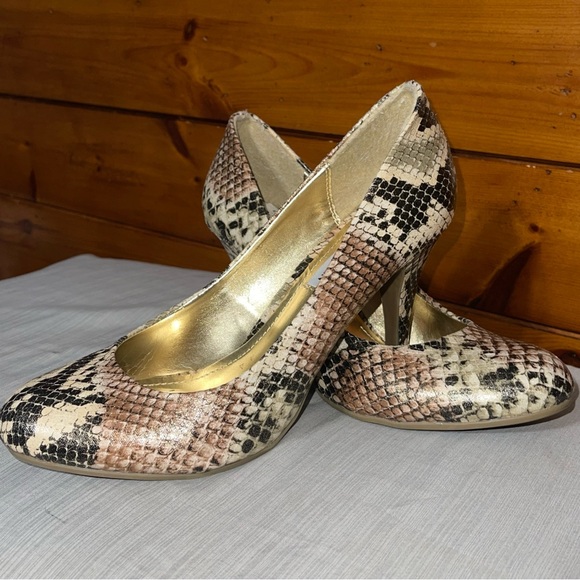 Steve Madden P-lonni faux python snake skin pumps heels Size 8.5 - Picture 3 of 12